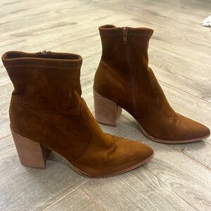 Steve Madden brown booties
